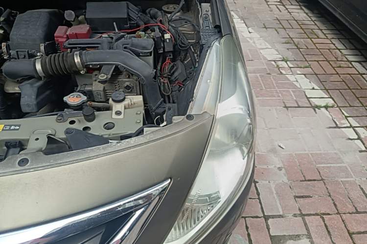 Used Nissan Sunny 2014 1.5XE CVT Comfort Edition Engine Bay Left