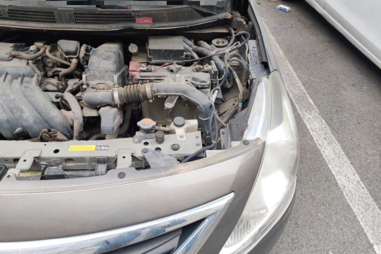 Used Nissan Sunny 2014 1.5XE Manual Comfort Edition Engine Bay Left