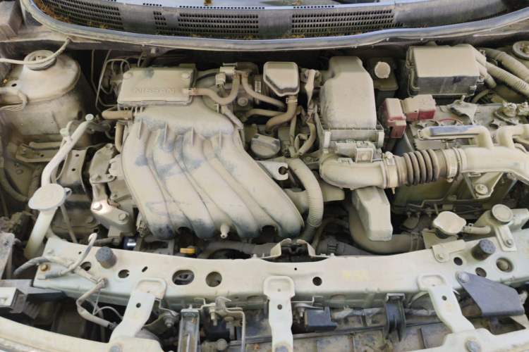 Used Nissan Sunny 2014 1.5XE Manual Comfort Edition Engine Bay