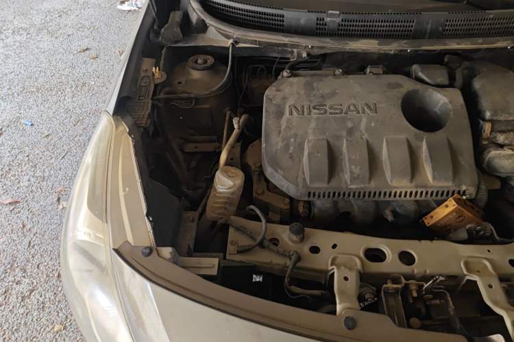 Used Nissan Sunny 2014 1.5XE Manual Comfort Edition Engine Bay Right