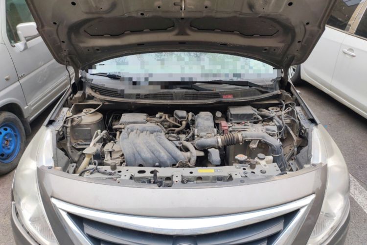 Used Nissan Sunny 2014 1.5XE Manual Comfort Edition Engine Bay