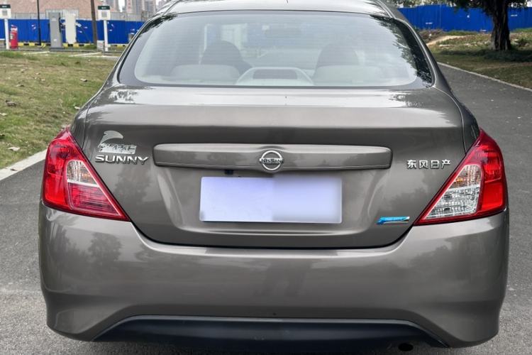 Used Nissan Sunny 2014 1.5XE Manual Comfort Edition Exterior 4