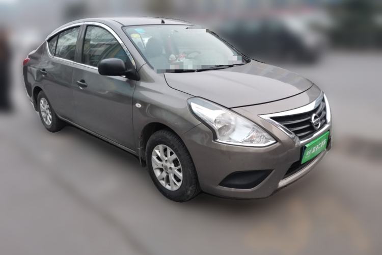 Used Nissan Sunny 2014 1.5XE Manual Comfort Edition Front Right 45 Deg
