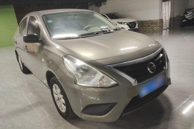 Used Nissan Sunny 2014 1.5XE CVT Elite Edition Front Right 45 Deg