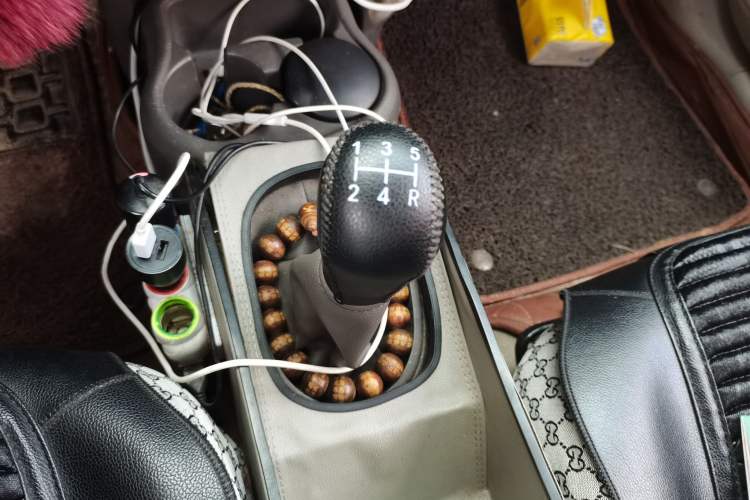 Used Nissan Sunny 2014 1.5XE Manual Elite Edition Gear Lever