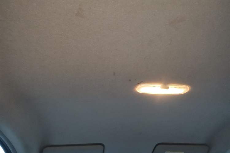 Used Nissan Sunny 2014 1.5XE Manual Comfort Edition Headliner