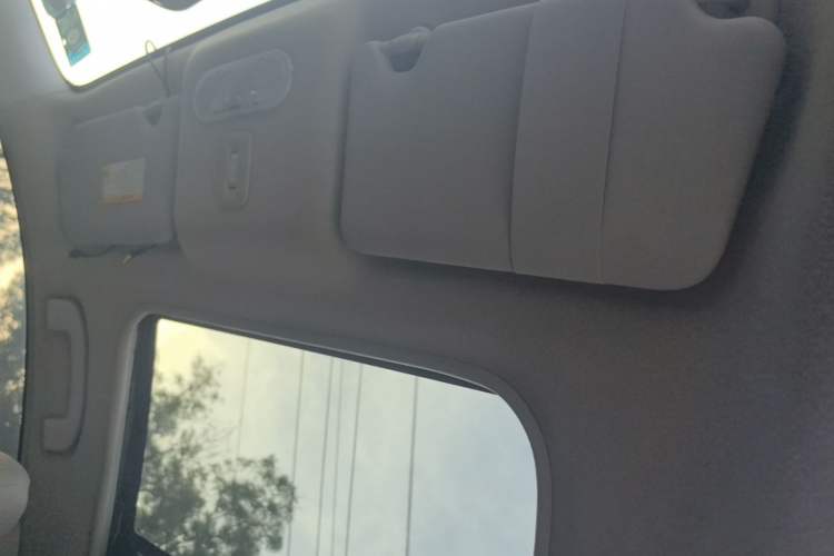 Used Nissan Sunny 2014 1.5XL Manual Deluxe Edition Headliner