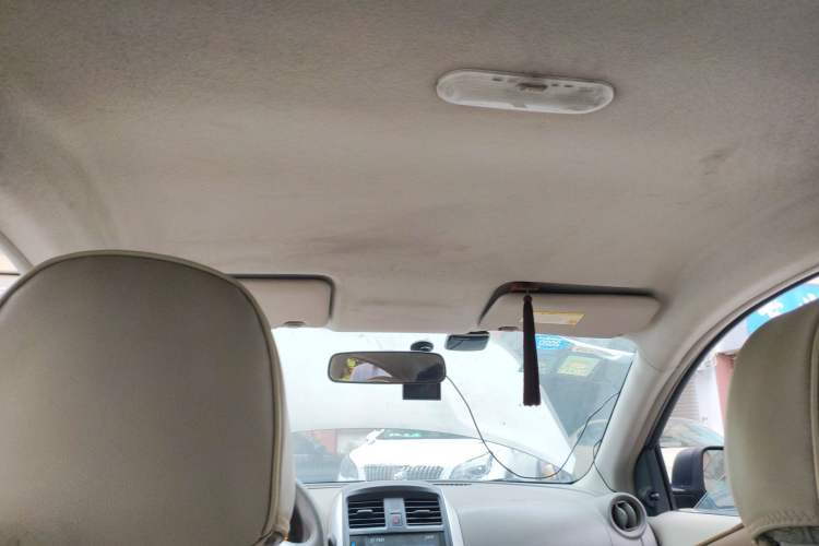 Used Nissan Sunny 2014 1.5XE Manual Comfort Edition Headliner