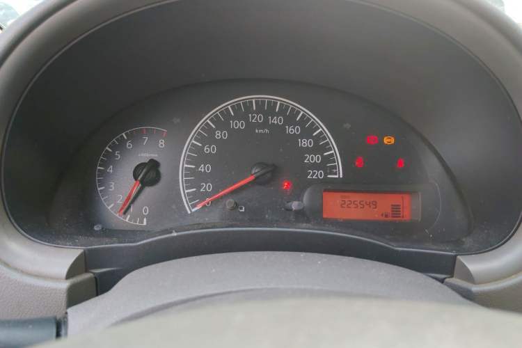 Used Nissan Sunny 2014 1.5XE Manual Comfort Edition Instrument Cluster