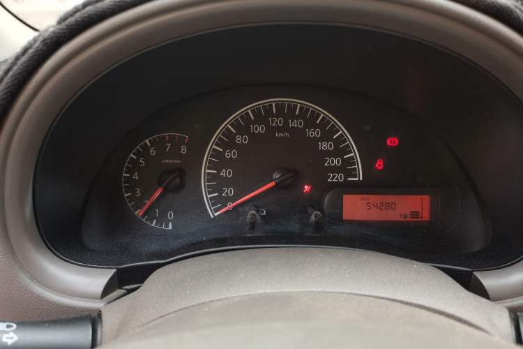 Used Nissan Sunny 2014 1.5XE Manual Elite Edition Instrument Cluster