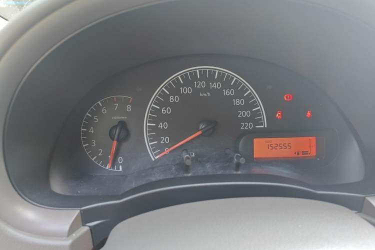 Used Nissan Sunny 2014 1.5XE Manual Comfort Edition Instrument Cluster