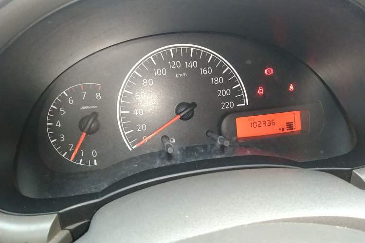 Used Nissan Sunny 2014 1.5XE Manual Elite Edition Instrument Cluster