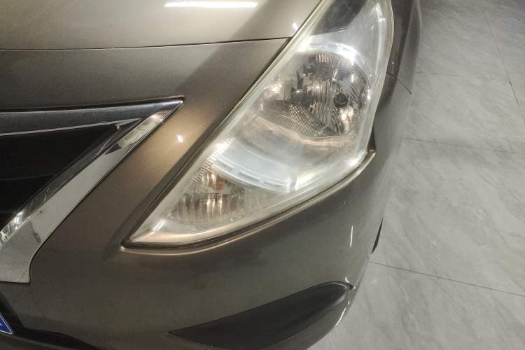 Used Nissan Sunny 2014 1.5XE CVT Elite Edition Left Front Headlight