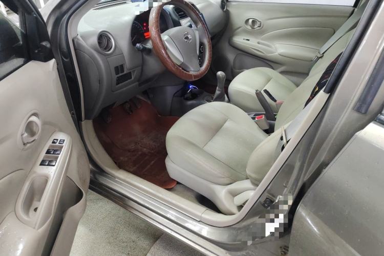Used Nissan Sunny 2014 1.5XE Manual Comfort Edition Left Front Seat