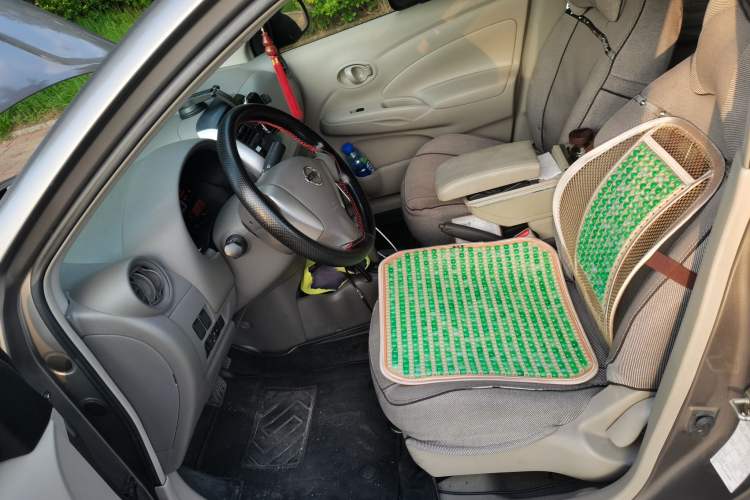 Used Nissan Sunny 2014 1.5XE CVT Elite Edition Left Front Seat