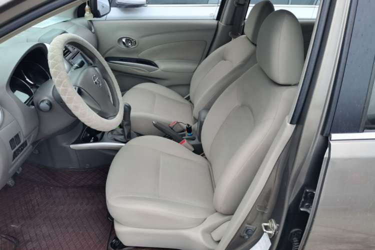 Used Nissan Sunny 2014 1.5XL Manual Deluxe Edition Left Front Seat