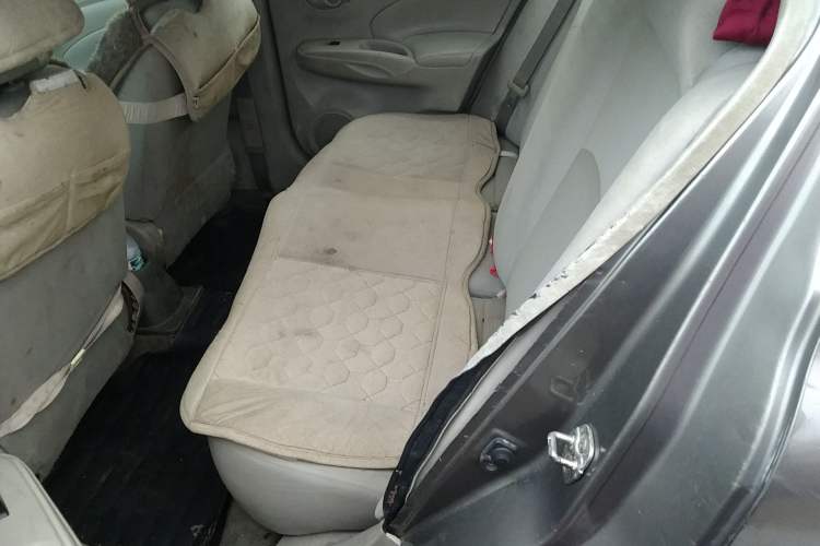 Used Nissan Sunny 2014 1.5XE Manual Elite Edition Left Rear Seat