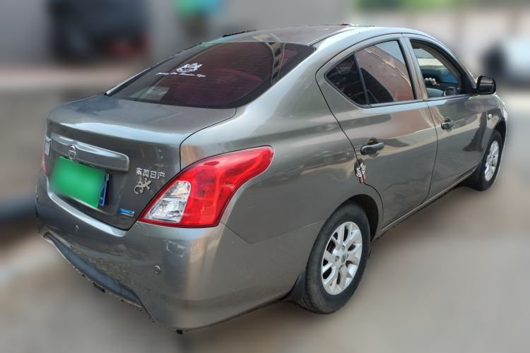 Used Nissan Sunny 2014 1.5XE Manual Elite Edition Rear Right 45 Deg