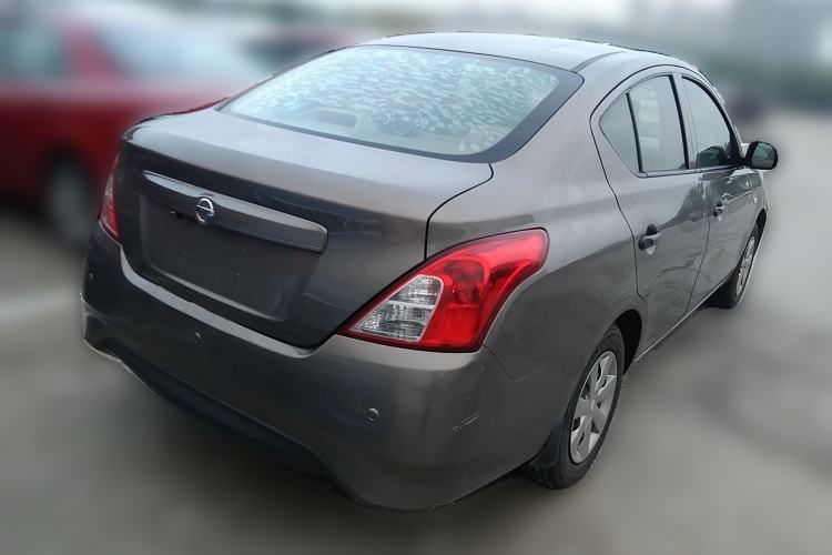 Used Nissan Sunny 2014 1.5XE Manual Elite Edition Rear Right 45 Deg