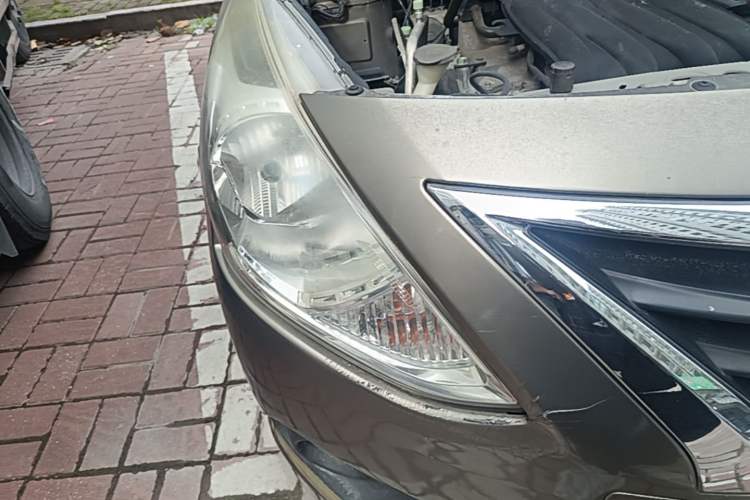 Used Nissan Sunny 2014 1.5XE CVT Comfort Edition Right Front Headlight