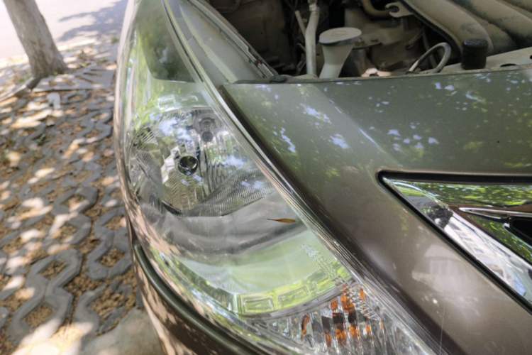 Used Nissan Sunny 2014 1.5XE Manual Comfort Edition Right Front Headlight