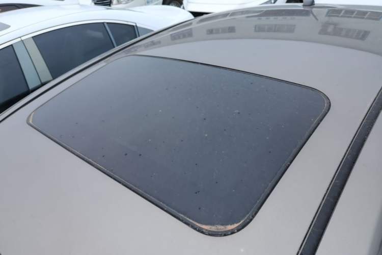 Used Nissan Sunny 2014 1.5XL Manual Deluxe Edition Roof