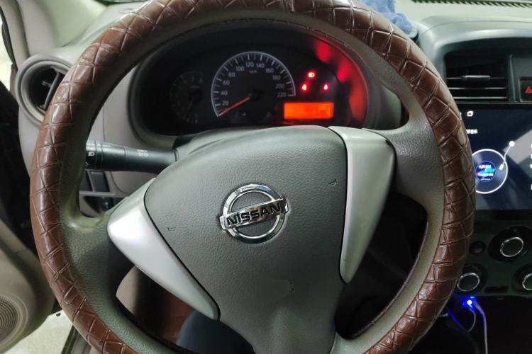 Used Nissan Sunny 2014 1.5XE Manual Comfort Edition Steering Wheel