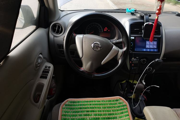 Used Nissan Sunny 2014 1.5XE CVT Elite Edition Steering Wheel