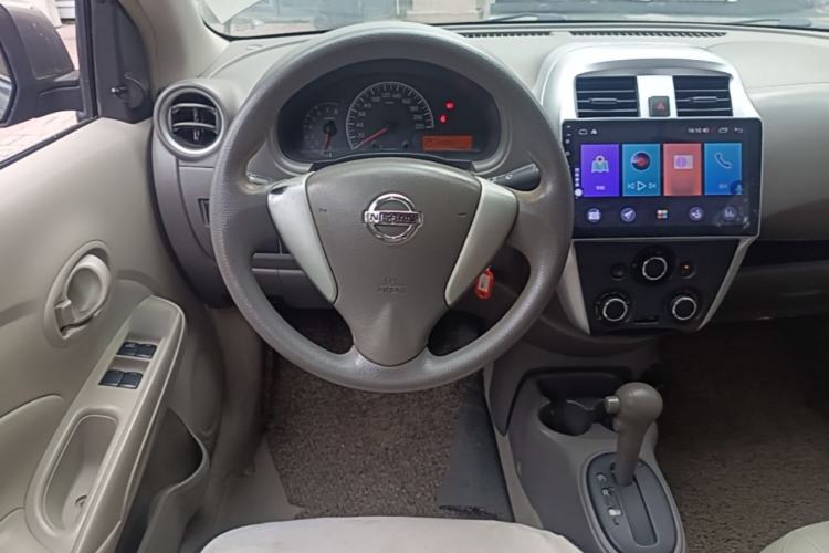 Used Nissan Sunny 2014 1.5XE CVT Comfort Edition Steering Wheel
