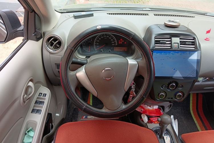 Used Nissan Sunny 2014 1.5XE CVT Comfort Edition Steering Wheel