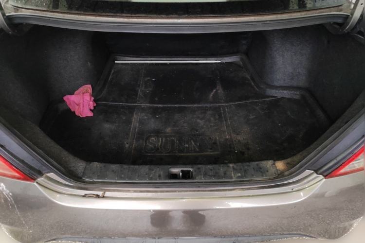 Used Nissan Sunny 2014 1.5XE Manual Comfort Edition Trunk