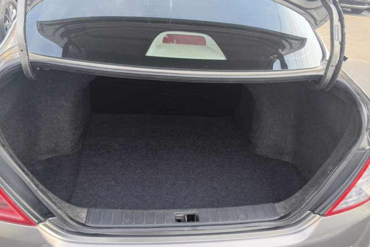 Used Nissan Sunny 2014 1.5XL Manual Deluxe Edition Trunk