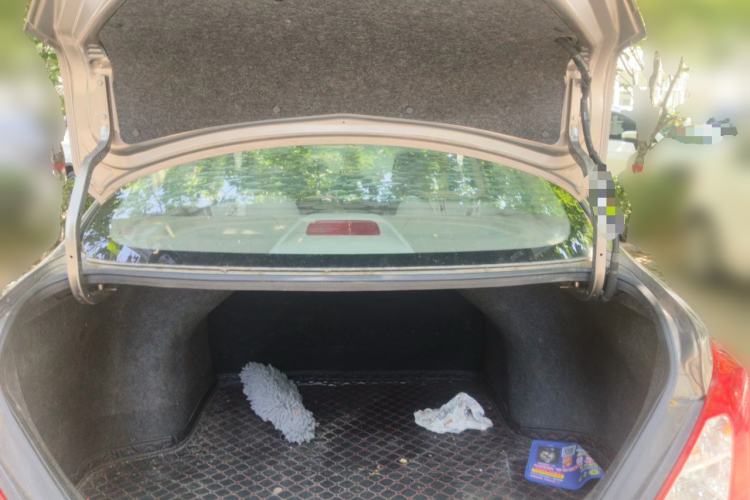 Used Nissan Sunny 2014 1.5XE Manual Comfort Edition Trunk