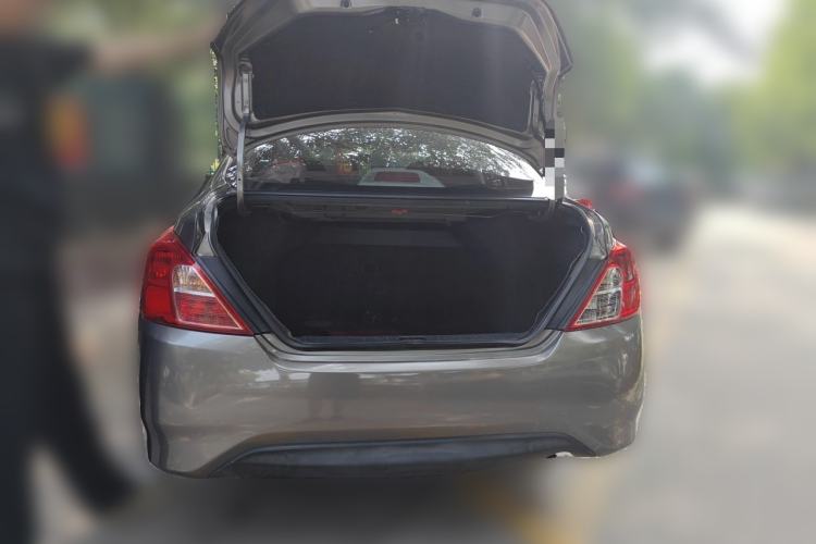 Used Nissan Sunny 2014 1.5XE Manual Comfort Edition Trunk