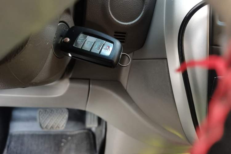 Used Nissan Sunny 2014 1.5XE CVT Elite Edition Vehicle Key