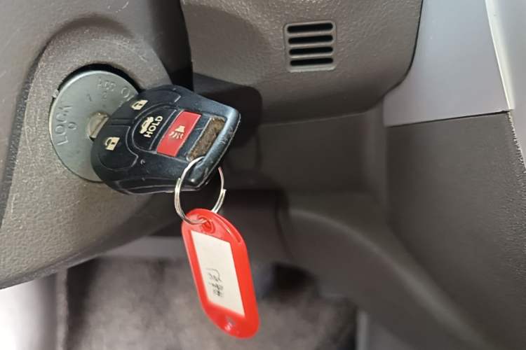 Used Nissan Sunny 2014 1.5XE CVT Comfort Edition Vehicle Key