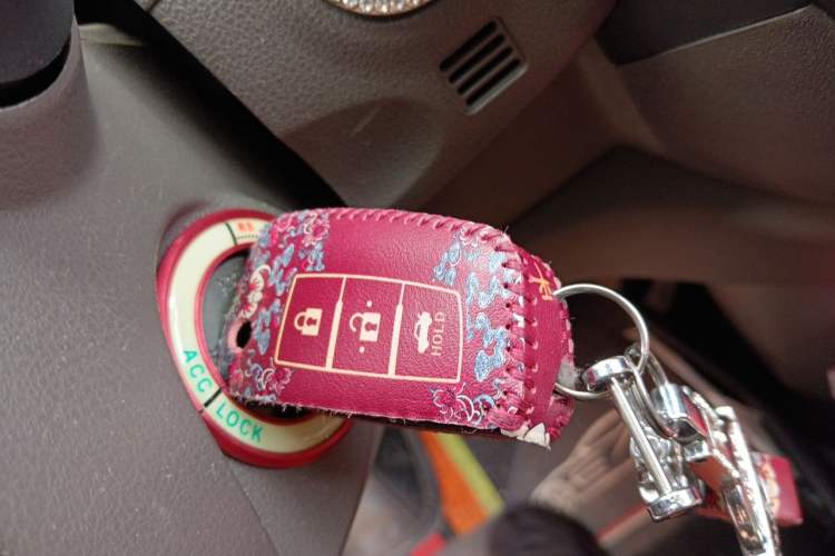 Used Nissan Sunny 2014 1.5XE CVT Comfort Edition Vehicle Key