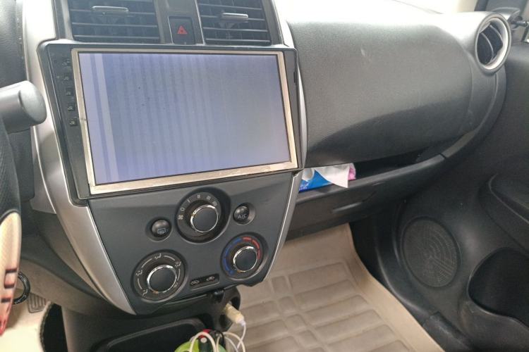 Used Nissan Sunny 2015 1.5XE CVT Comfort Edition Audio And AC Panel