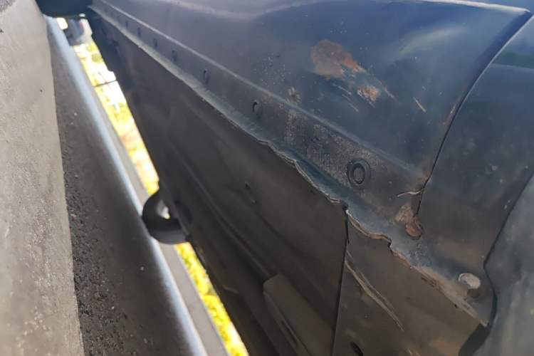 Used Nissan Sunny 2015 1.5XE Manual Comfort Edition Chassis Front Right