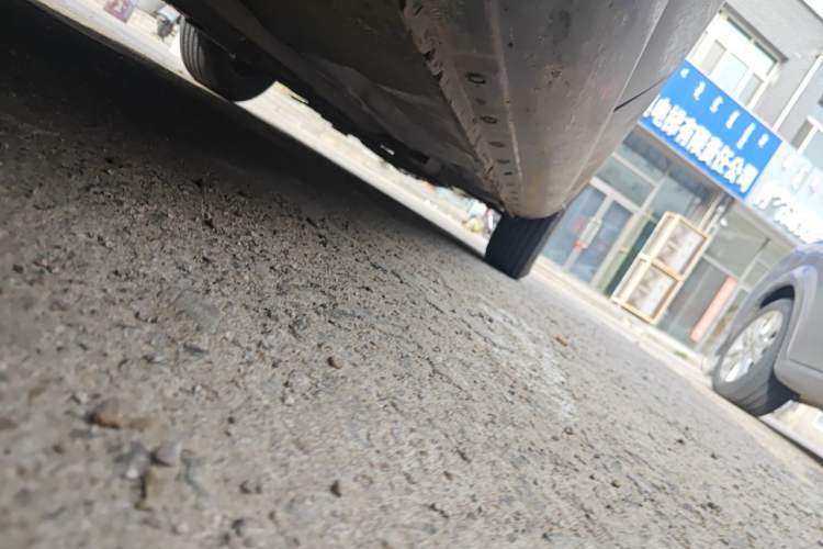 Used Nissan Sunny 2015 1.5XE Manual Comfort Edition Chassis Rear Right