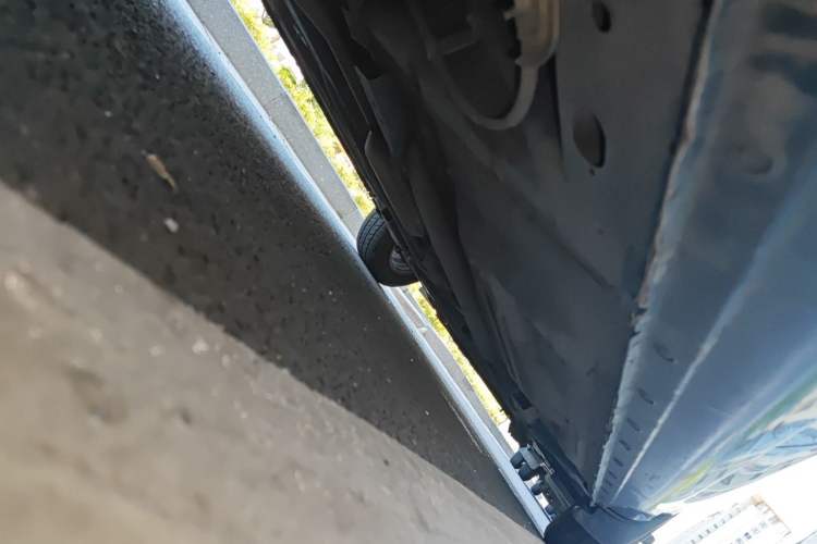 Used Nissan Sunny 2015 1.5XE Manual Comfort Edition Chassis Rear Right