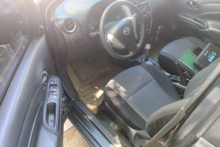 Used Nissan Sunny 2015 1.5XE CVT Comfort Edition Driver Seat