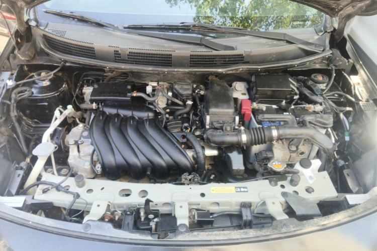 Used Nissan Sunny 2015 1.5XE CVT Comfort Edition Engine Bay