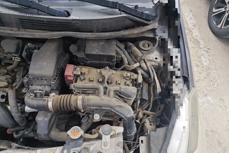 Used Nissan Sunny 2015 1.5XE Manual Comfort Edition Engine Bay Left