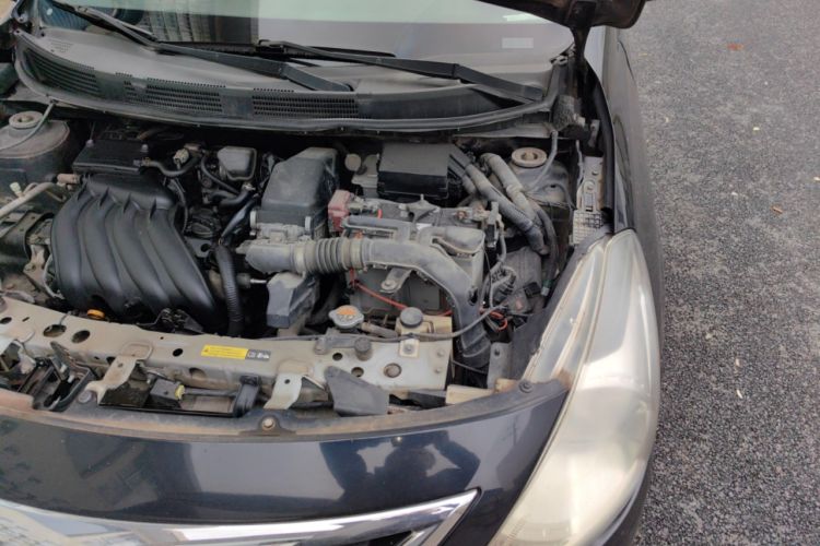 Used Nissan Sunny 2015 1.5XE Manual Comfort Edition Engine Bay Left