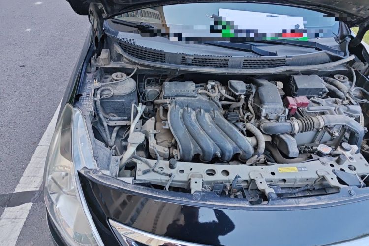 Used Nissan Sunny 2015 1.5XE Manual Comfort Edition Engine Bay Right
