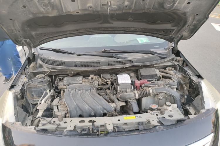 Used Nissan Sunny 2015 1.5XE Manual Comfort Edition Engine Bay