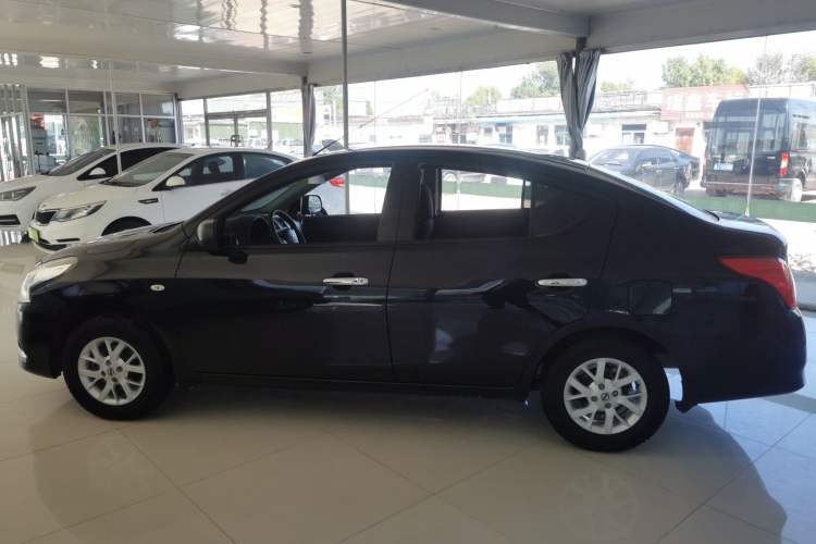 Used Nissan Sunny 2015 1.5XE Manual Master Edition Exterior 5