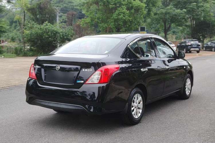 Used Nissan Sunny 2015 1.5XE CVT Comfort Edition Exterior 5