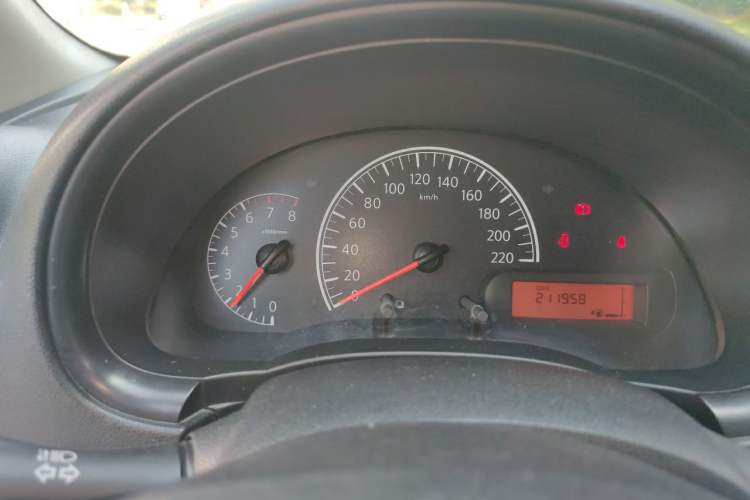 Used Nissan Sunny 2015 1.5XE Manual Elite Edition Instrument Cluster